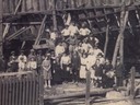 les ouvriers & leurs familles    en 1921